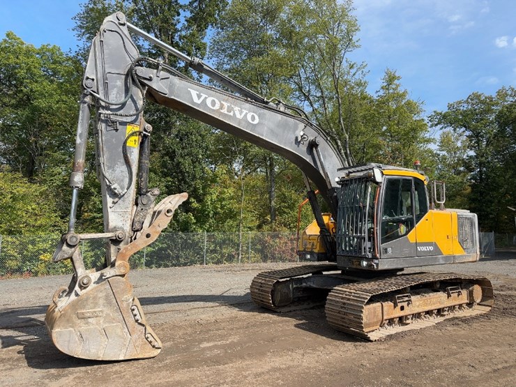 2019-volvo-ec220el-image-1