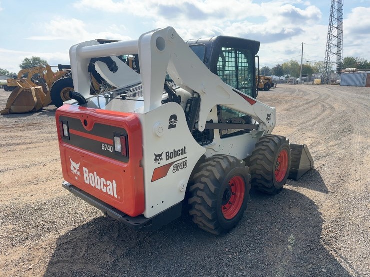2019-bobcat-s740-image-5