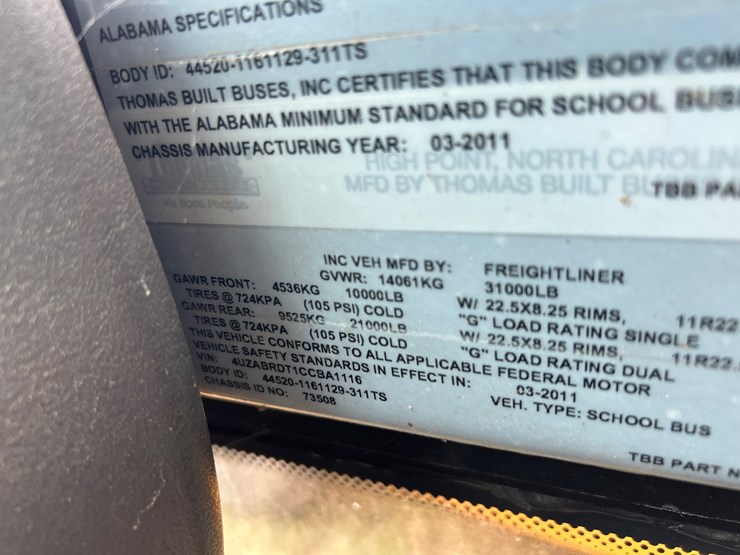 2012-freightliner-b2-image-13