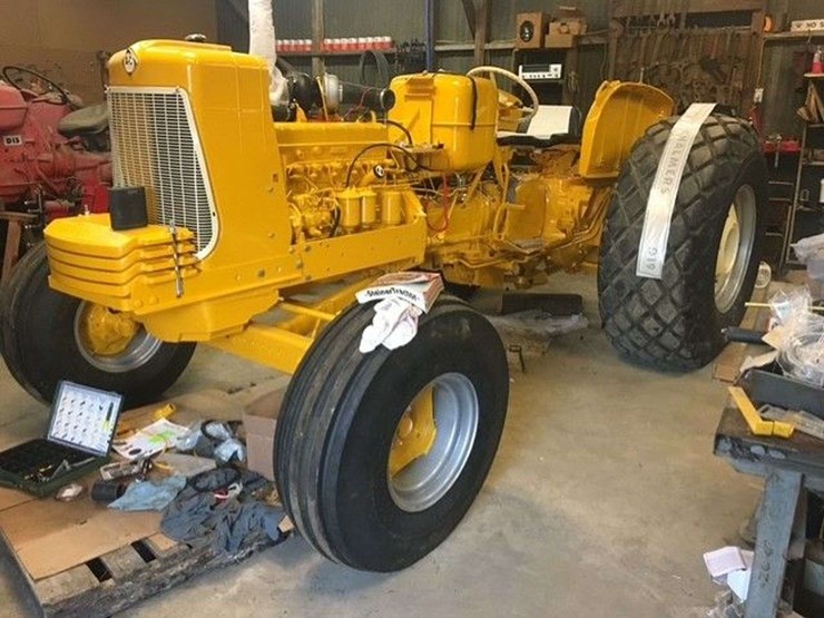 1964-allis-chalmers-d19-beachmaster-image-3