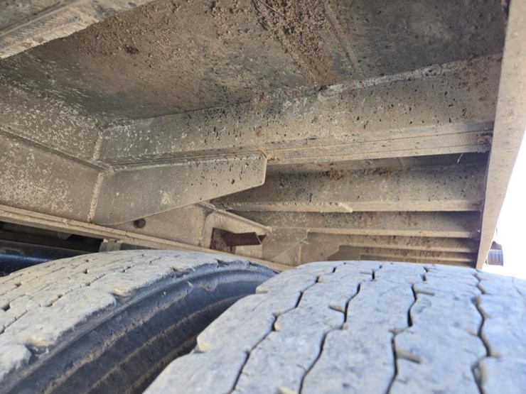 2017-kenworth-t880-image-38