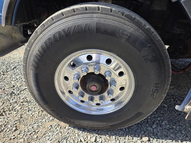 2017-kenworth-t880-image-79