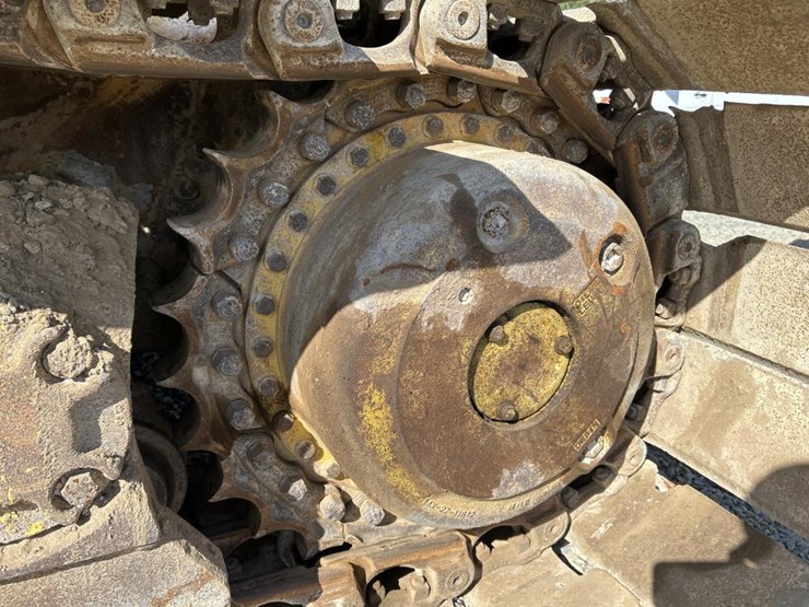 komatsu-d65px-image-55
