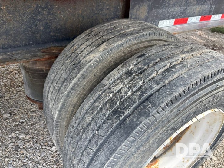 2012-behnke-dry-tender-trailer-(gp11554)-image-53