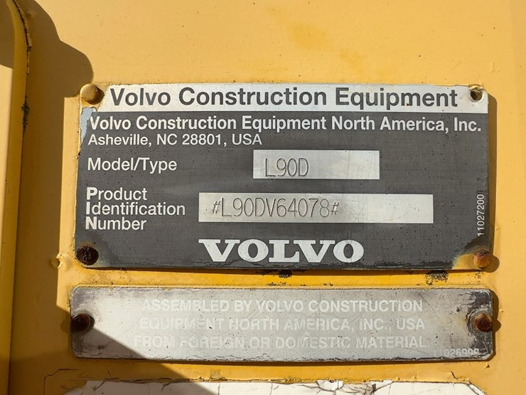 2000-volvo-l90d-image-27