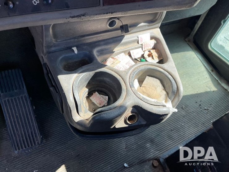 2009-kenworth-t370-image-58