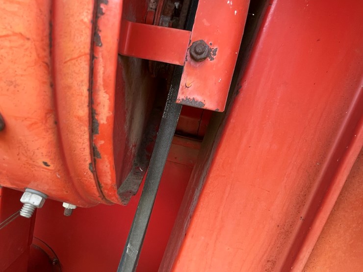 massey-ferguson-510-image-34