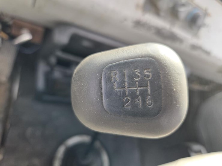 1995-freightliner-fl70-image-49