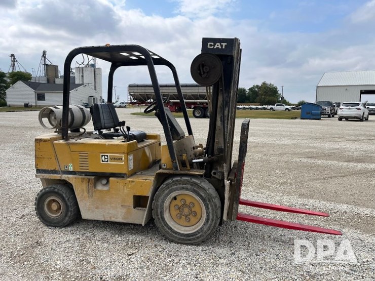 caterpillar-v50d-image-4