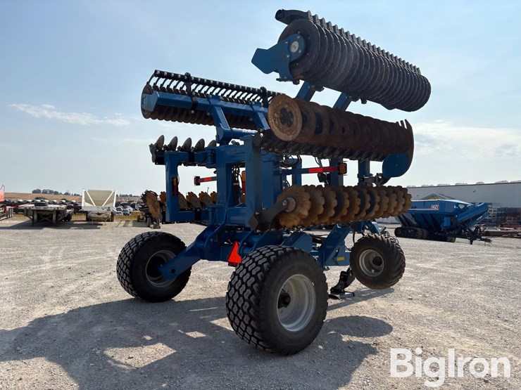 2022-kinze-201-mach-till-image-5
