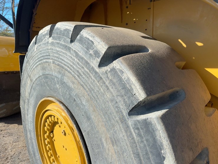 2016-caterpillar-980m-image-15