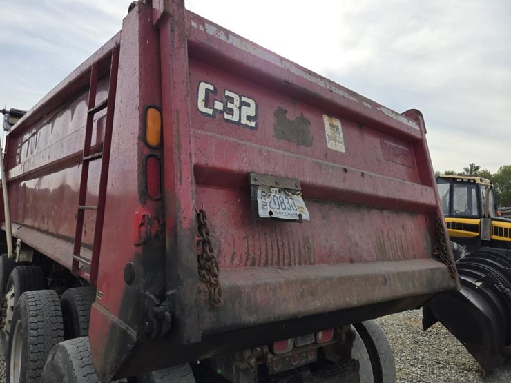 2002-kenworth-t800-image-34