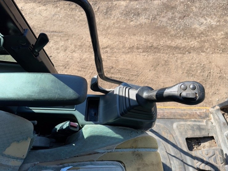 2011-caterpillar-320dl-image-38