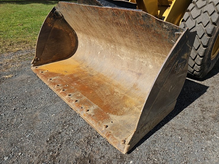 2013-caterpillar-924k-image-11