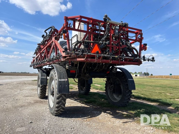 2017-case-ih-patriot-4440-image-13