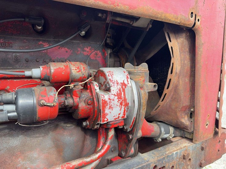 farmall-400-image-32