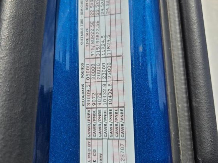 2017-kenworth-t880-image-95