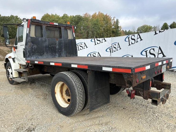 2003-international-durastar-4200-image-3