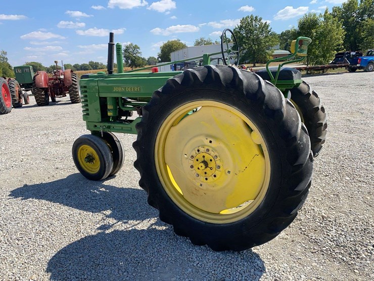 john-deere-b-image-5