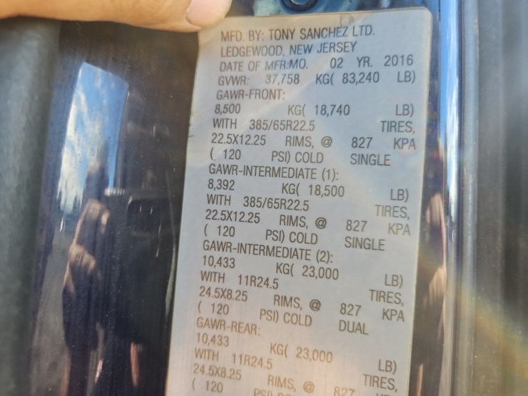 2016-kenworth-t880-image-40
