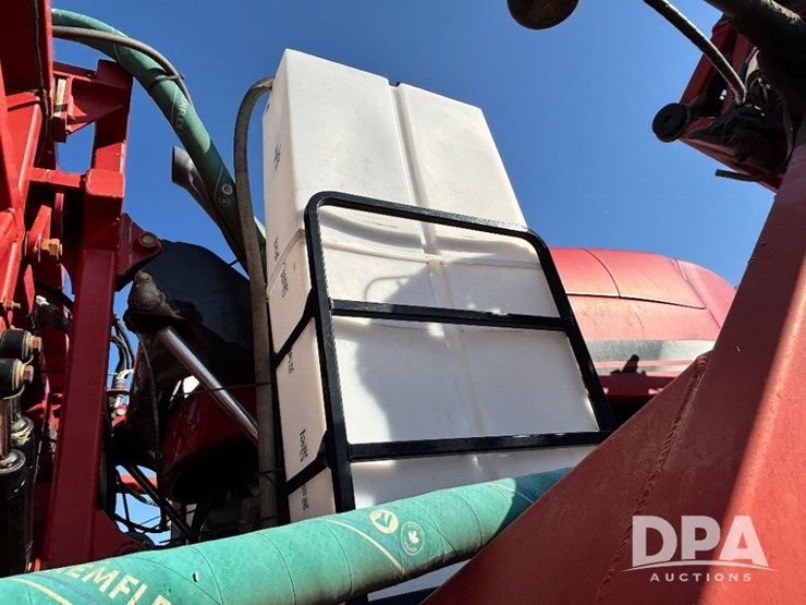 2015-case-ih-patriot-4440-image-62