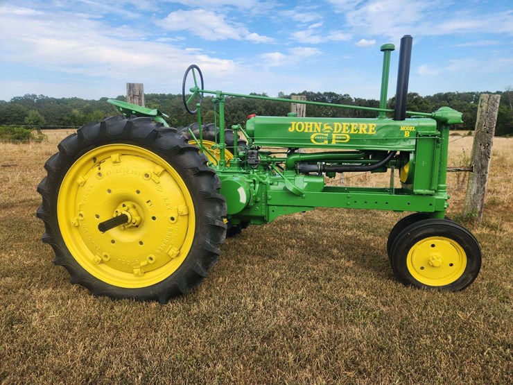 john-deere-b-image-3