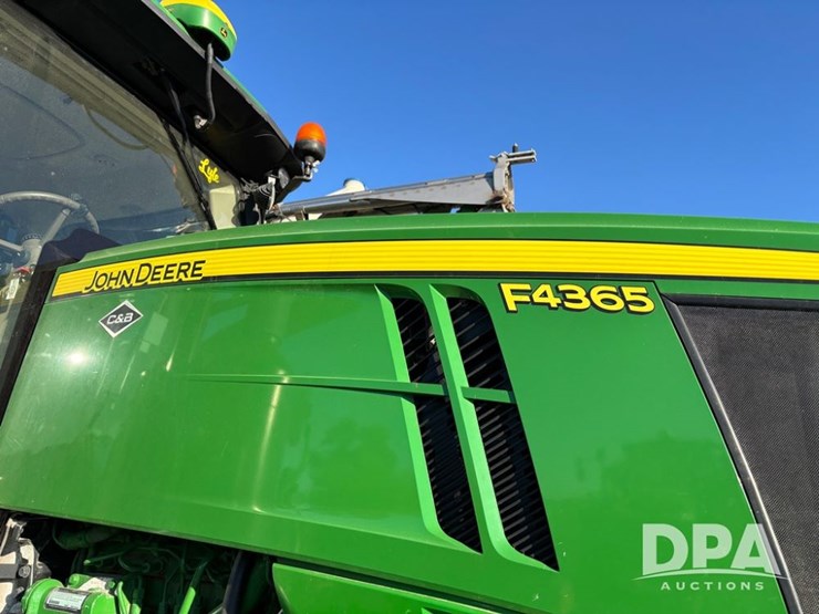 2019-john-deere-f4365-image-25