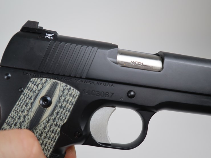 #60-•-#1214-•-dan-wesson-valor-semi-automatic-pistol-45-acp.-image-6