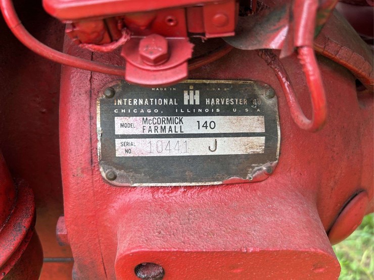 farmall-140-image-70