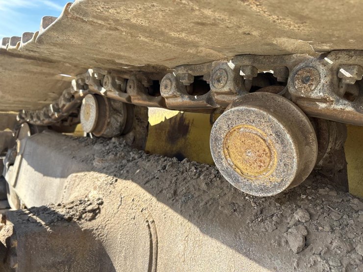 komatsu-d65px-image-57