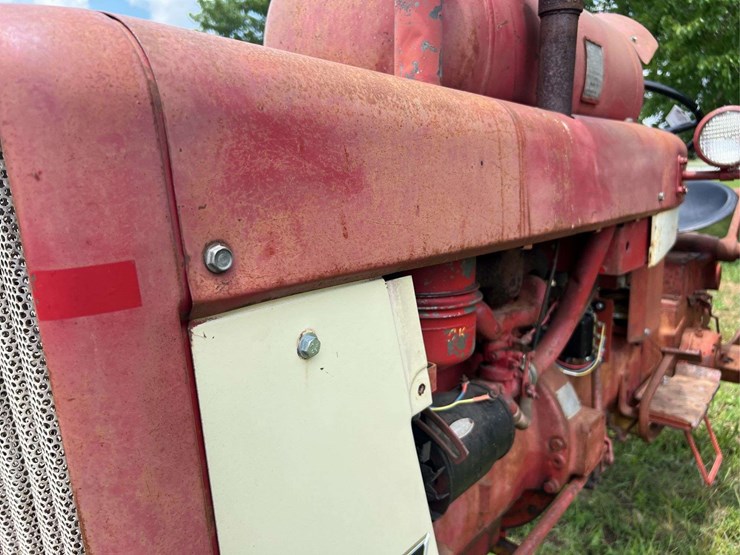 farmall-404-lp-image-24