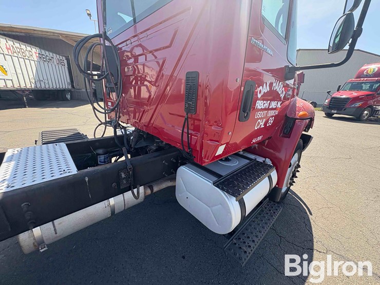 2006-international-durastar-4400-image-13