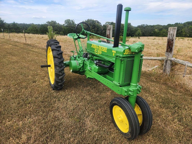 john-deere-b-image-2