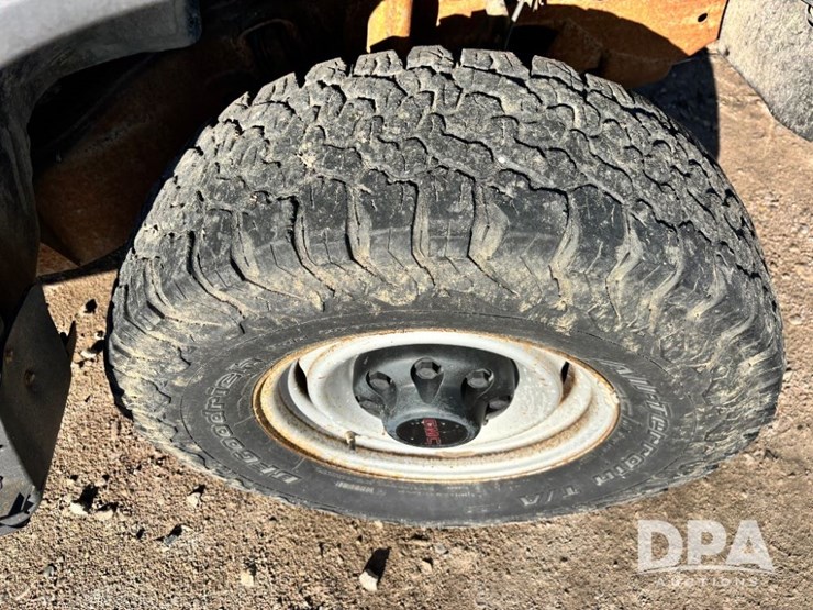 2000-gmc-3500-image-41