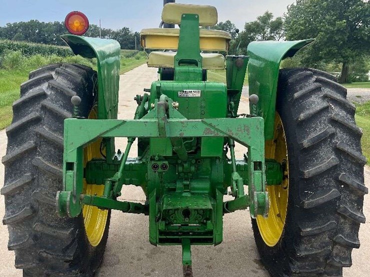 1970-john-deere-2520-image-7