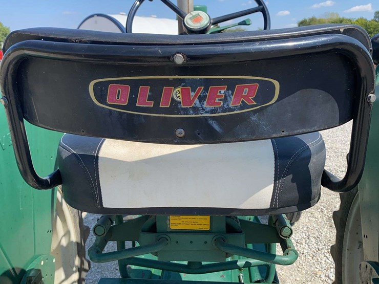 oliver-880-image-32