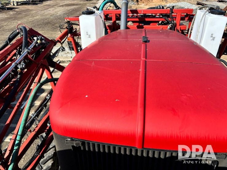 2015-case-ih-patriot-4440-image-101