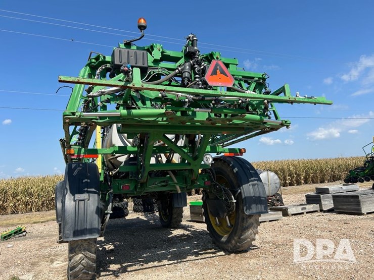 2019-john-deere-r4045-image-5