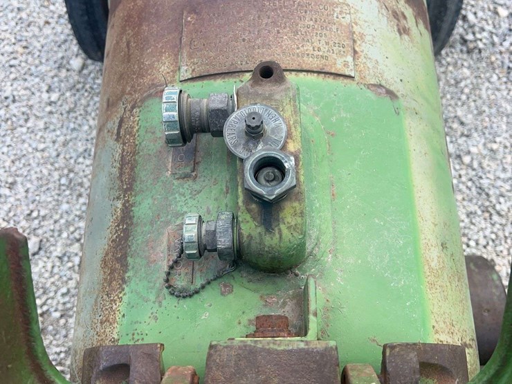 john-deere-730-image-32