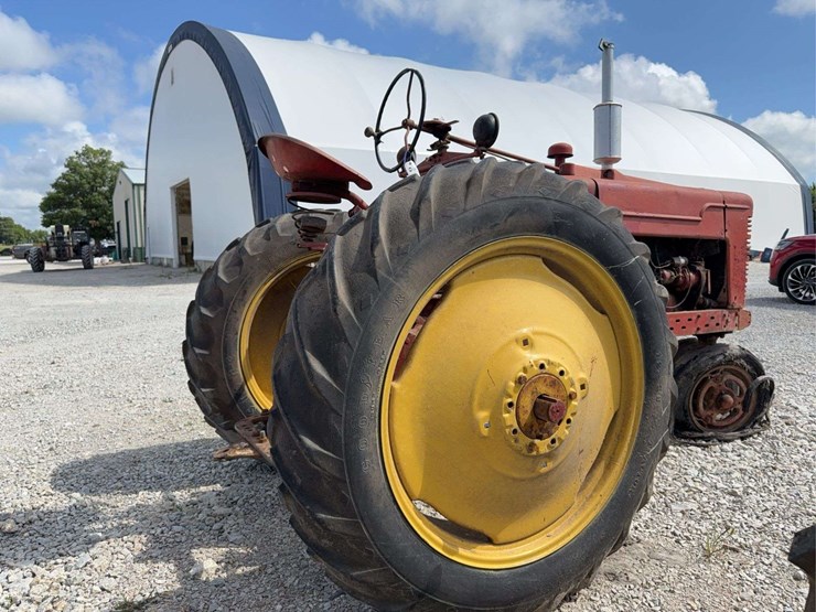 farmall-m-image-6