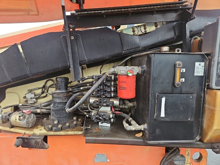 2006-jlg-600s-image-16