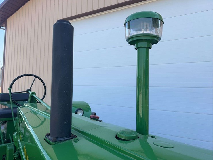 1955-john-deere-70-image-16