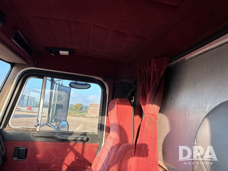 1991-peterbilt-379-image-67