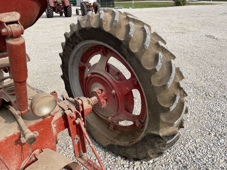 farmall-h-image-34