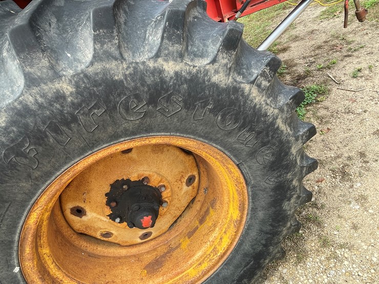 massey-ferguson-510-image-43