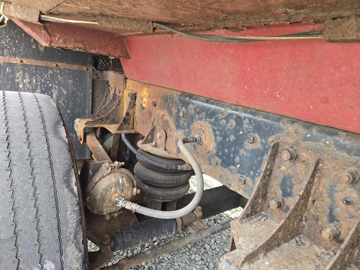 2002-kenworth-t800-image-28