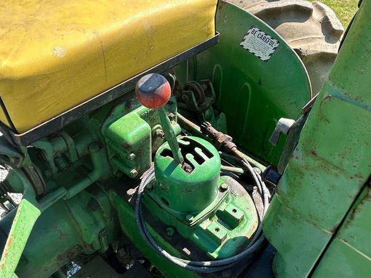 1958-john-deere-420s-image-13