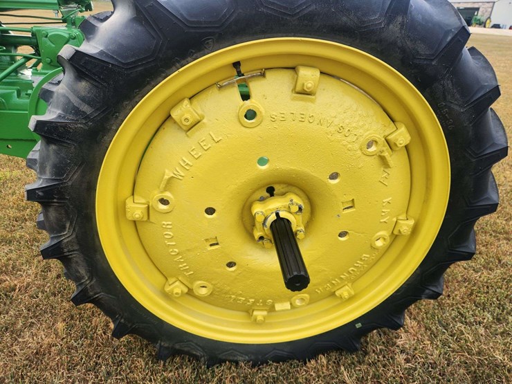 john-deere-b-image-21