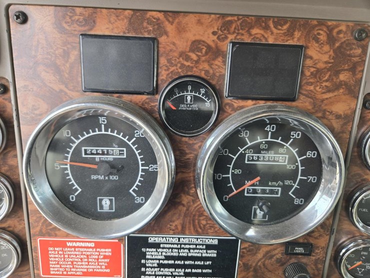 2002-kenworth-t800-image-60