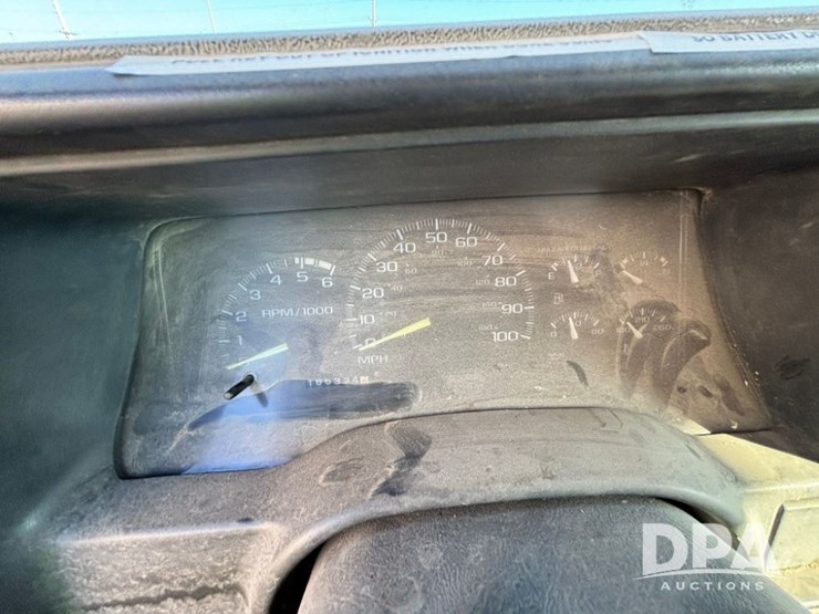 2000-gmc-3500-image-66